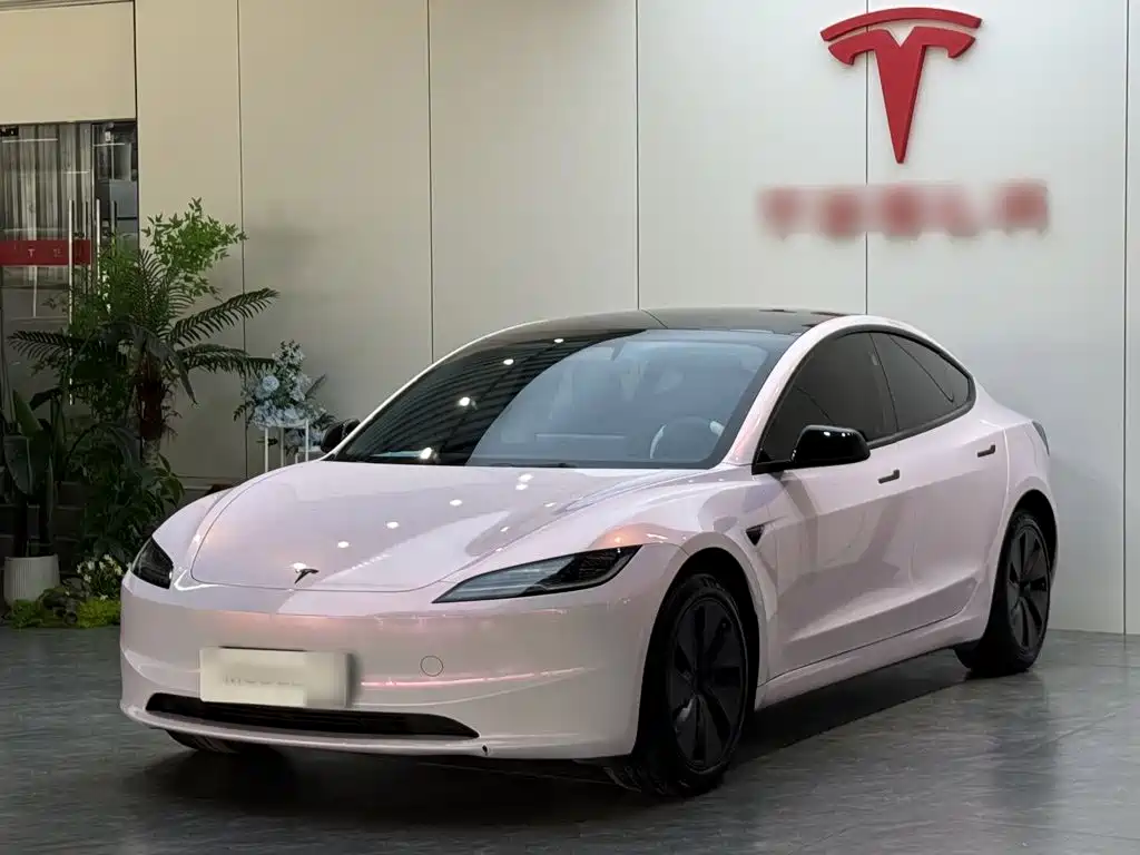Tesla Model 3 — фото 2