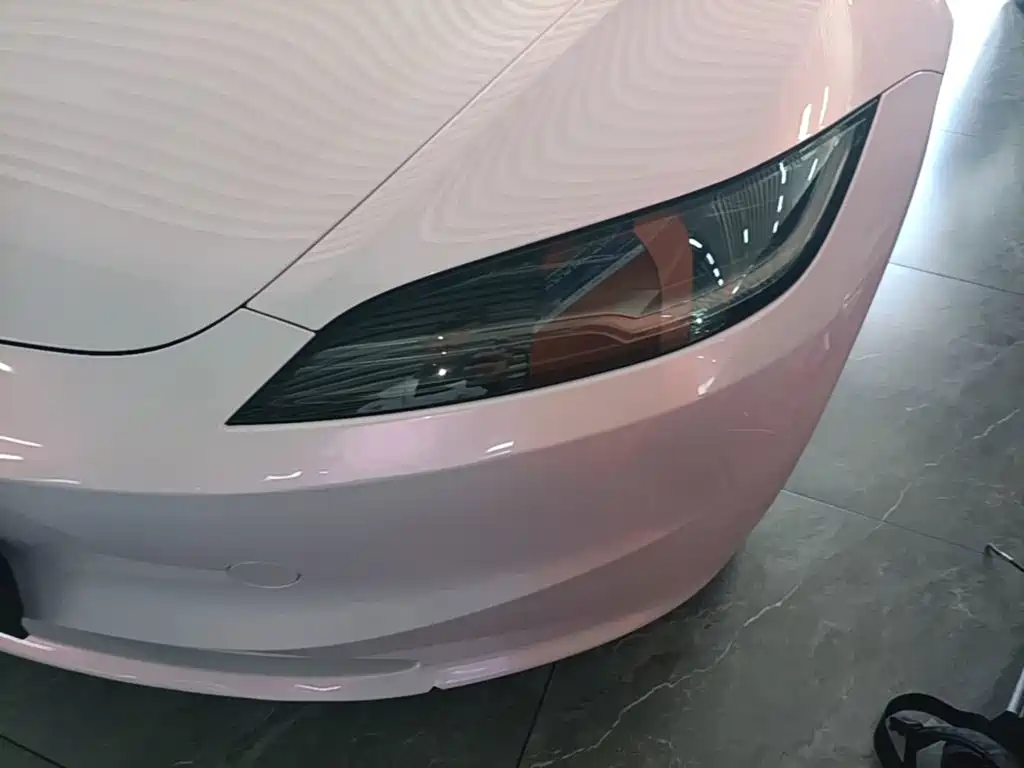 Tesla Model 3 — фото 24