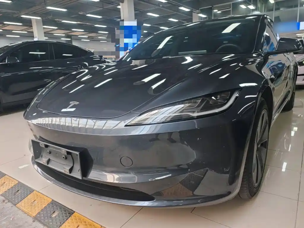 Tesla Model 3 — фото 2