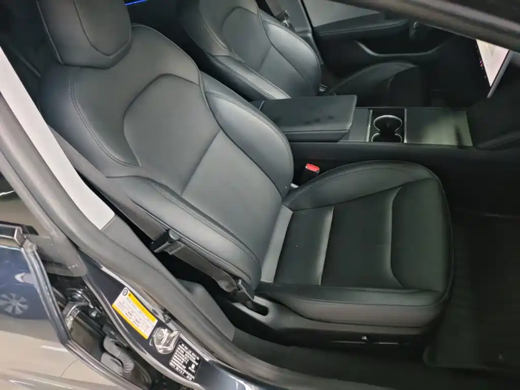 Tesla Model 3 — фото 20