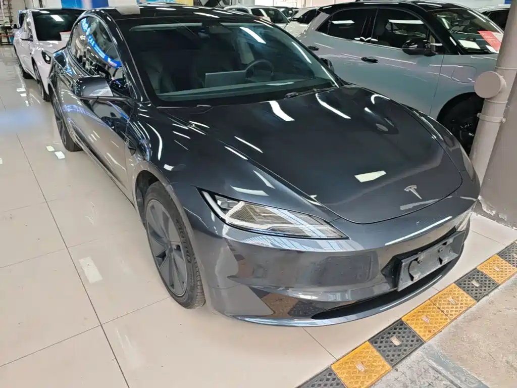 Tesla Model 3 — фото 22