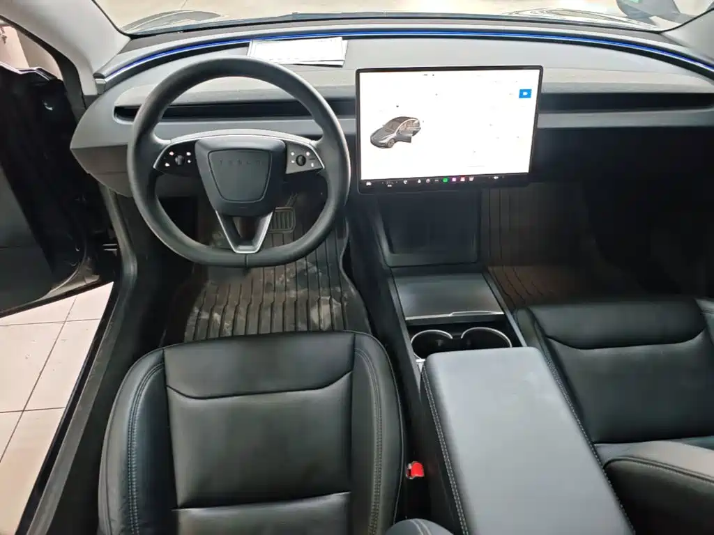 Tesla Model 3 — фото 6