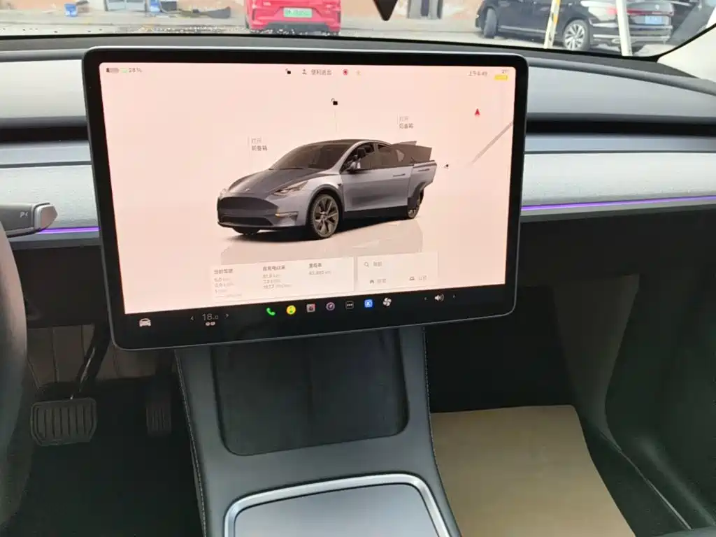 Tesla Model Y — фото 13