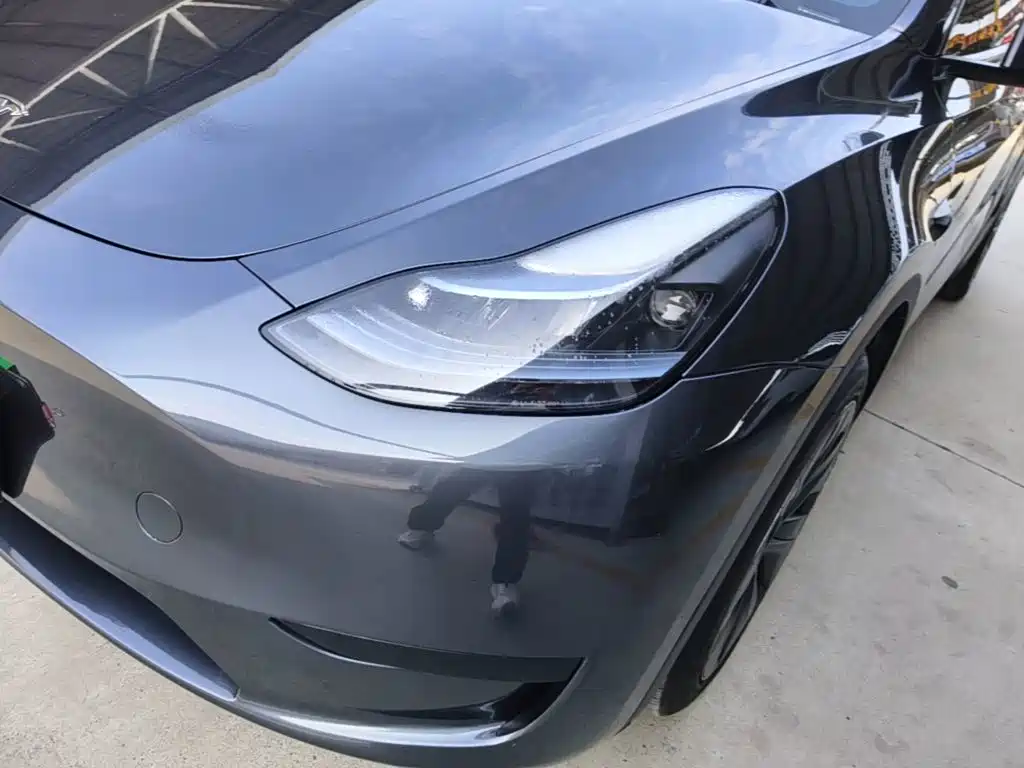 Tesla Model Y — фото 24