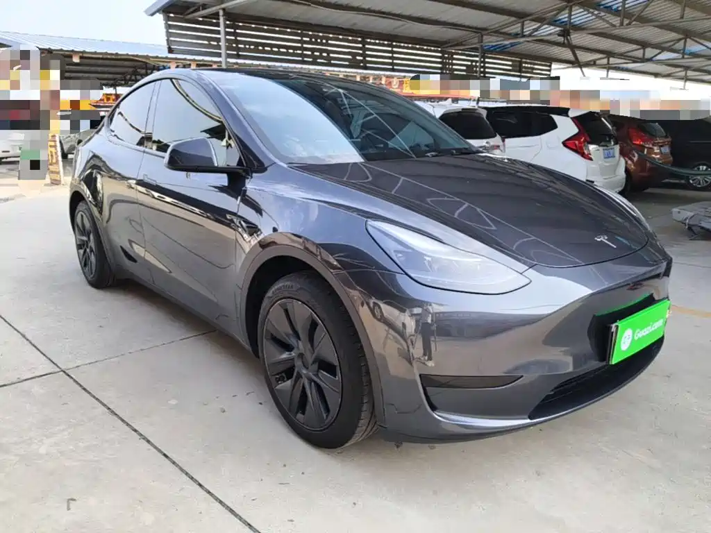 Tesla Model Y — фото 4