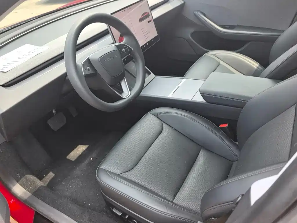 Tesla Model 3 — фото 4