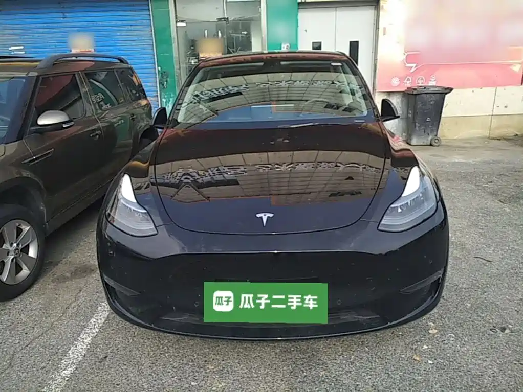 Tesla Model Y — фото 3