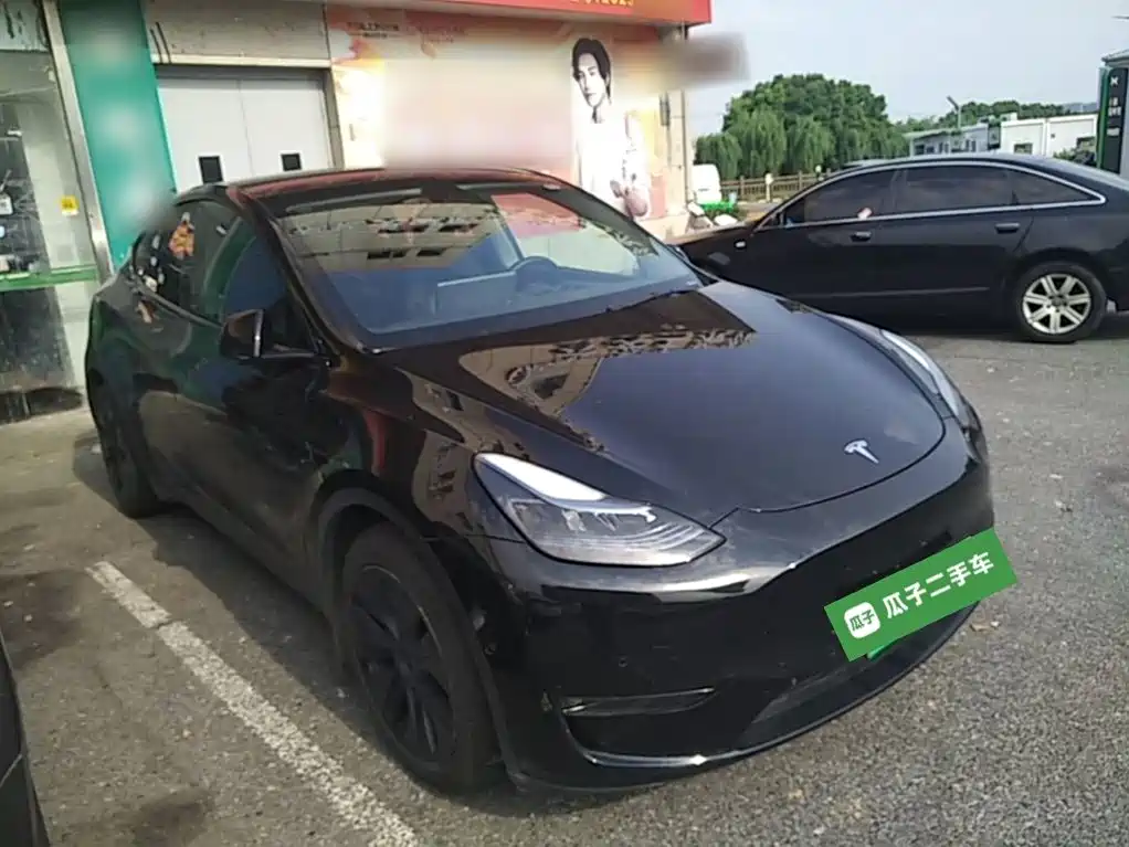Tesla Model Y — фото 4