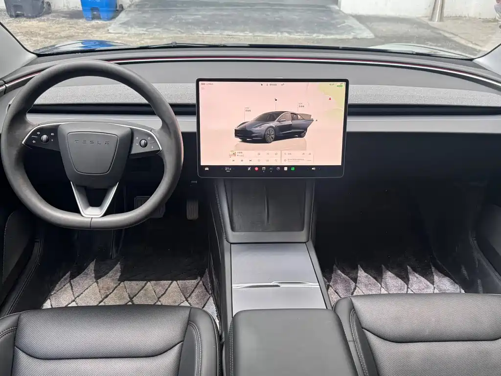 Tesla Model 3 — фото 5