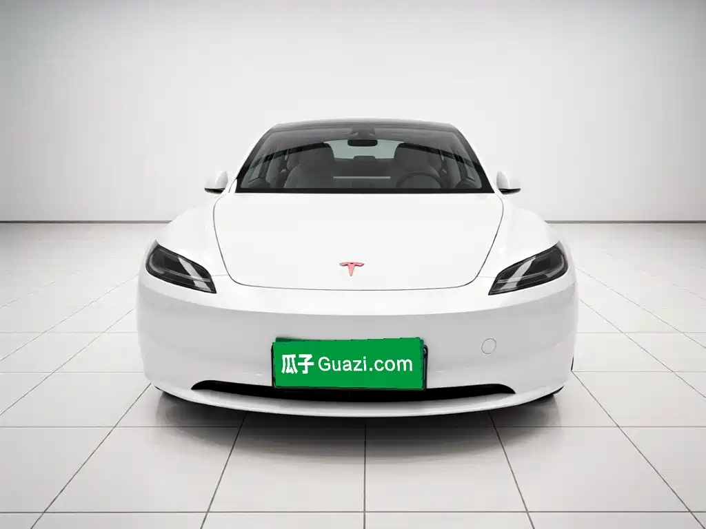 Tesla Model 3 — фото 2