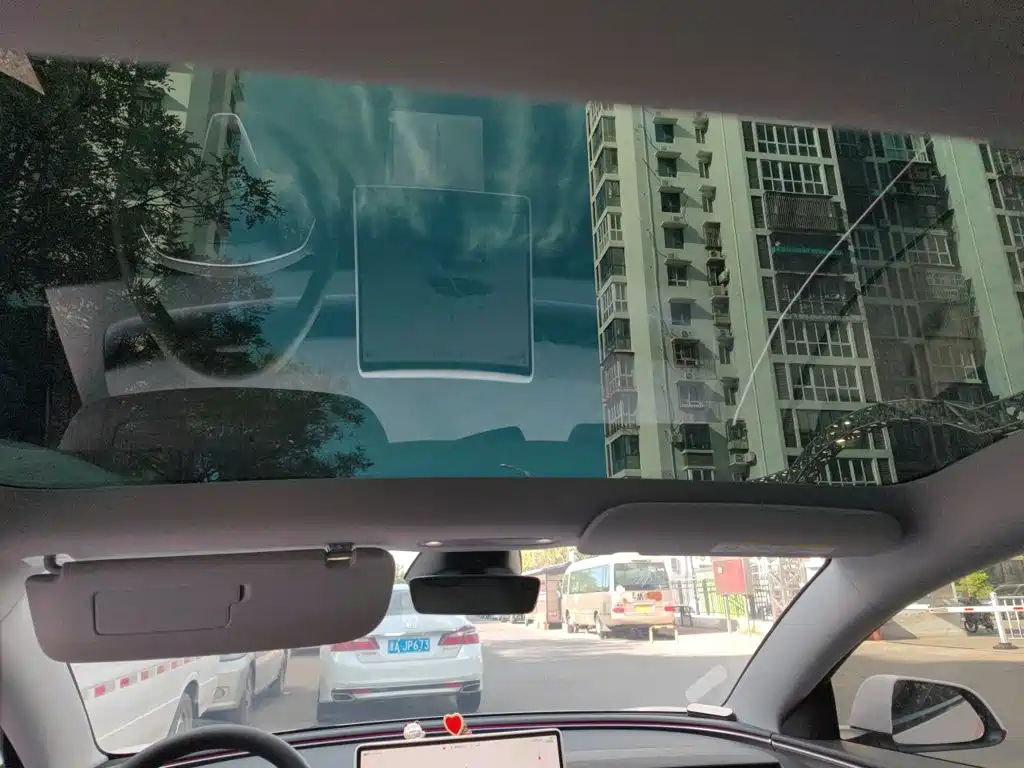 Tesla Model 3 — фото 19
