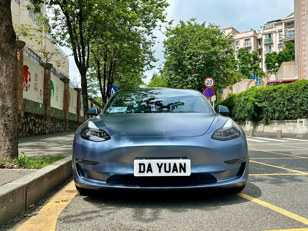 Tesla Model 3 — фото 3