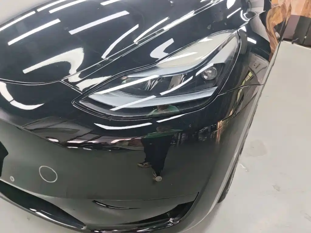 Tesla Model Y — фото 24