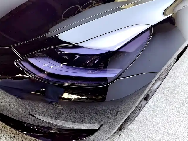 Tesla Model 3 — фото 9