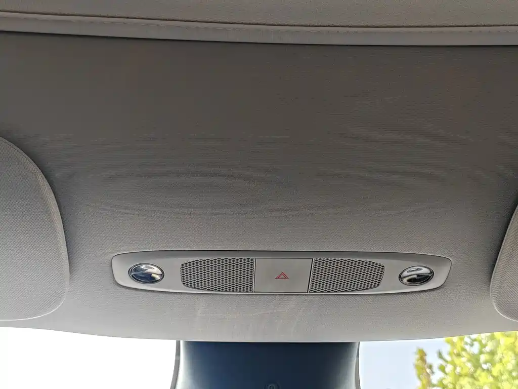 Tesla Model Y — фото 21