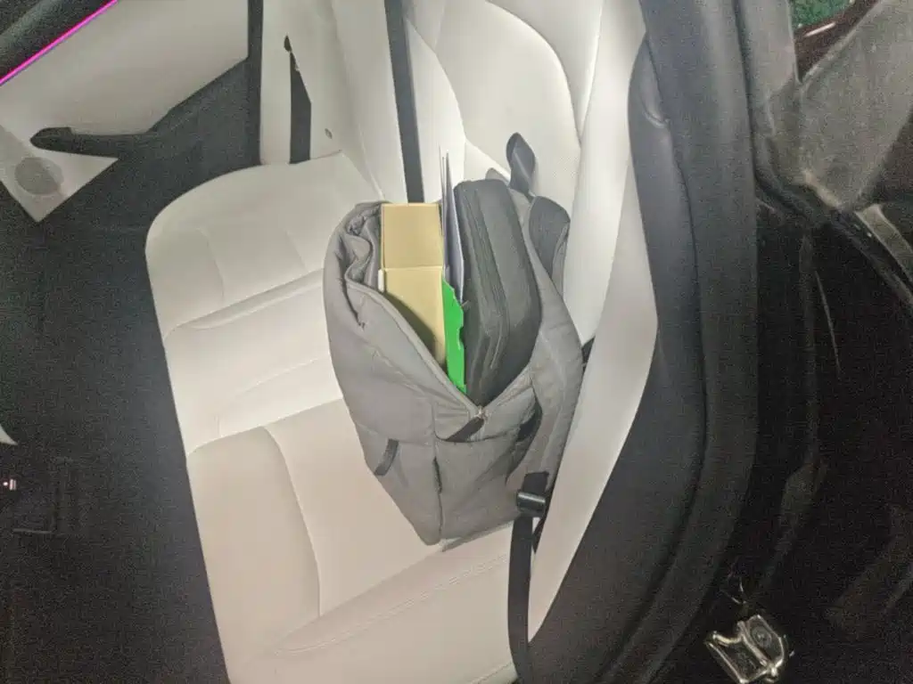 Tesla Model 3 — фото 17