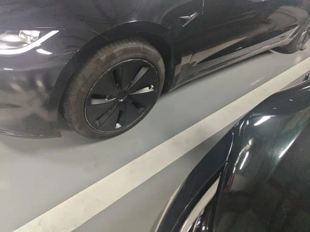 Tesla Model 3 — фото 23