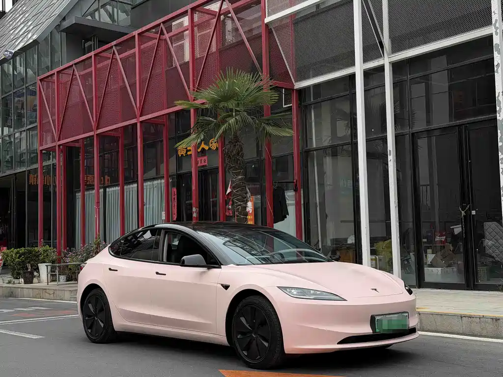Tesla Model 3 — фото 3