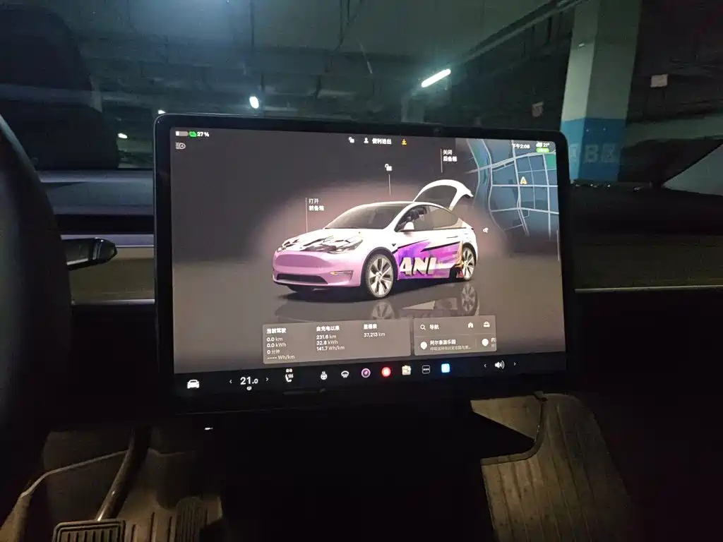 Tesla Model Y — фото 13