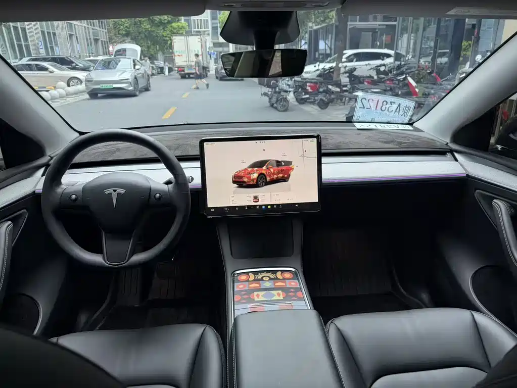 Tesla Model Y — фото 7