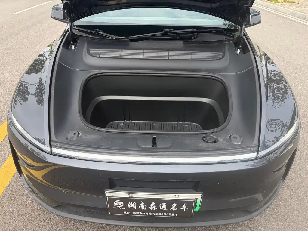 Tesla Model Y — фото 30