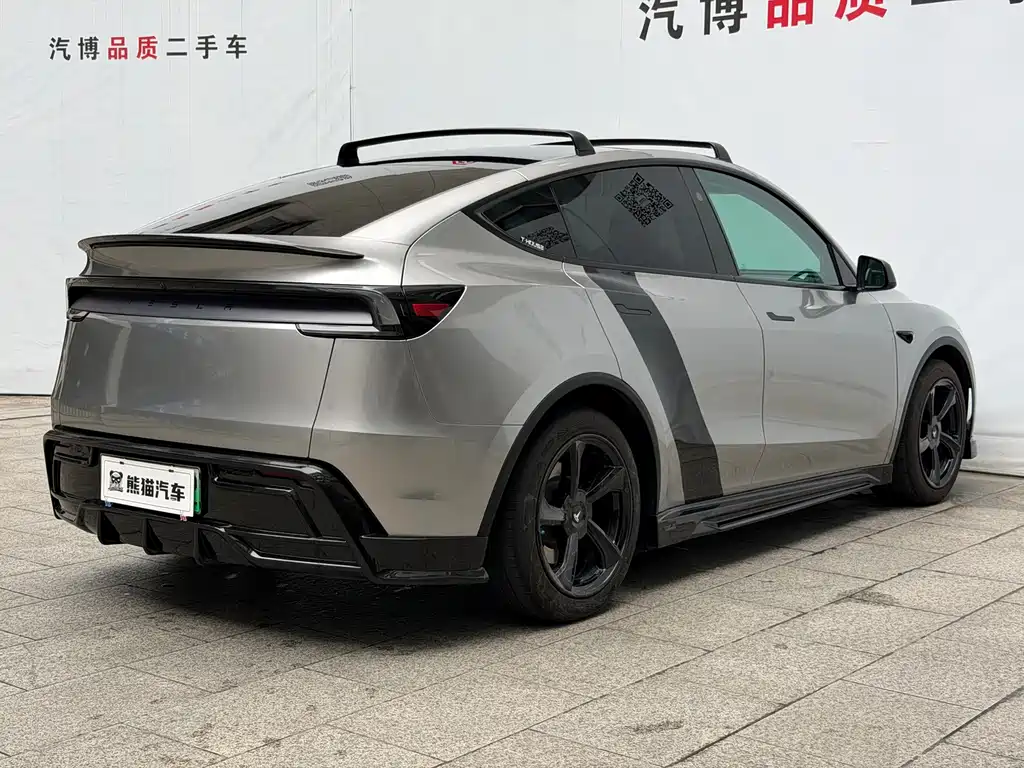 Tesla Model Y — фото 5