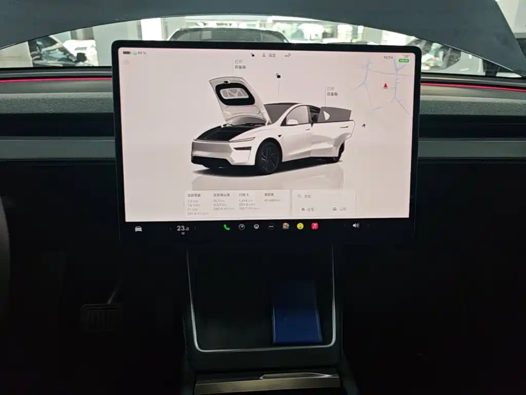 Tesla Model Y — фото 9
