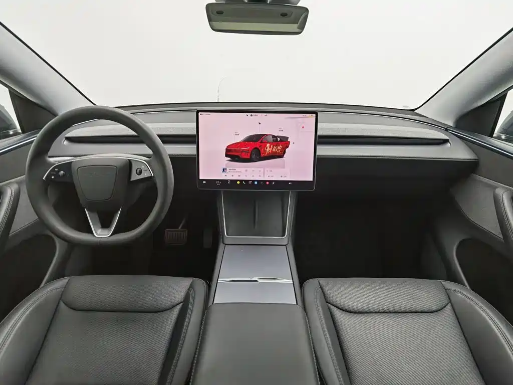 Tesla Model Y — фото 5