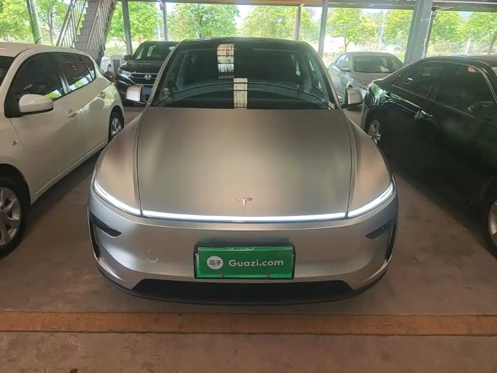 Tesla Model Y — фото 3