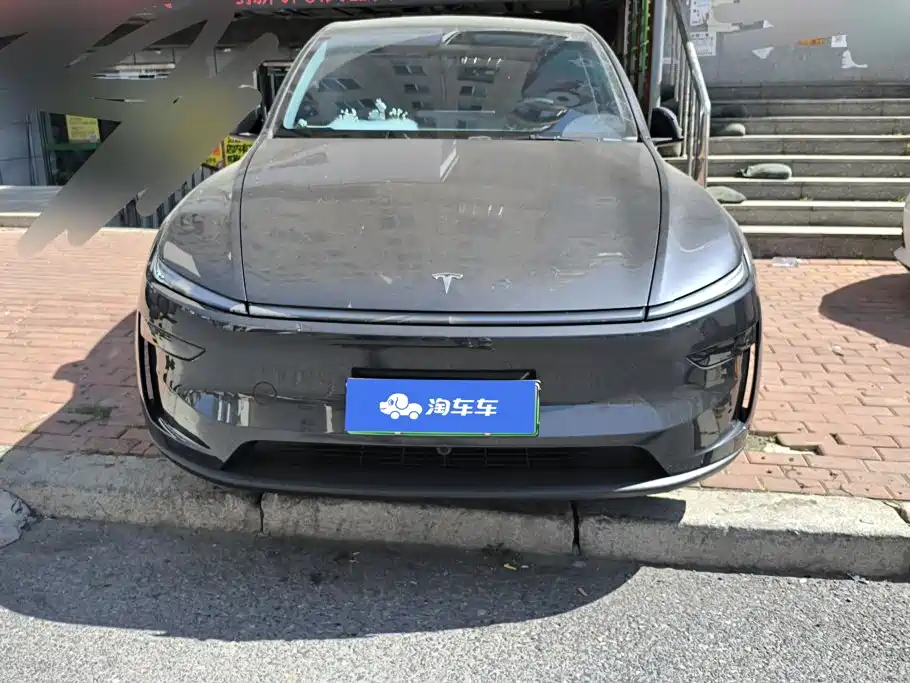 Tesla Model Y — фото 2