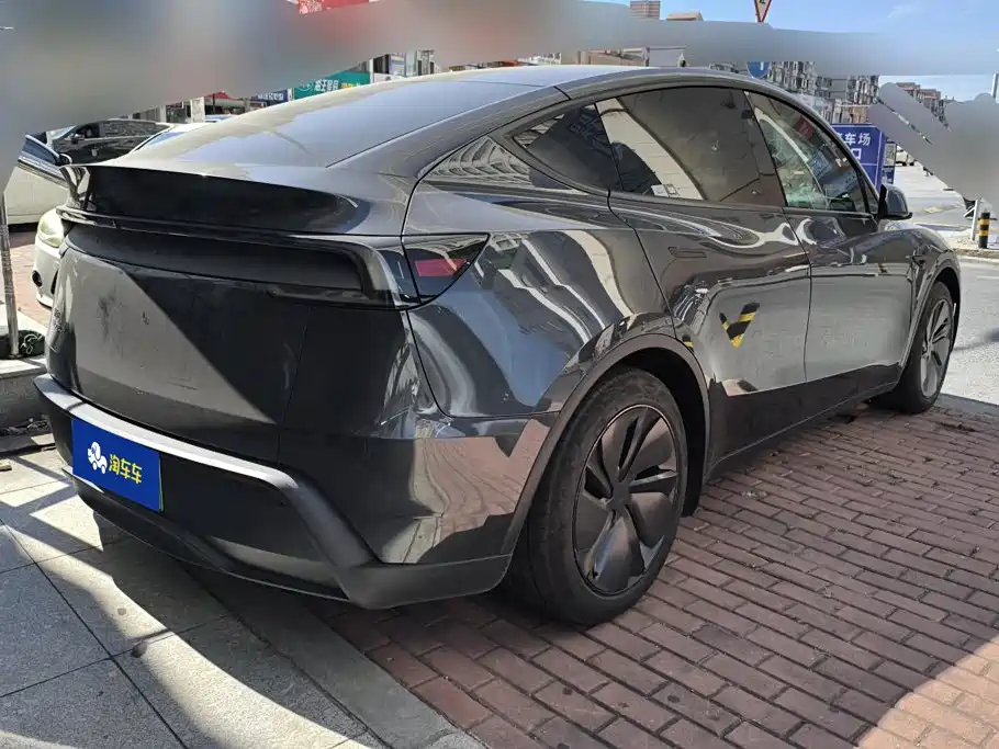 Tesla Model Y — фото 3