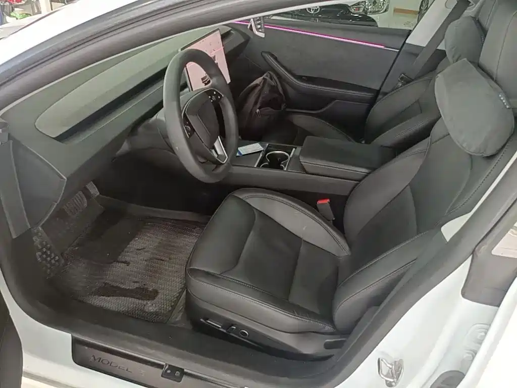 Tesla Model 3 — фото 15