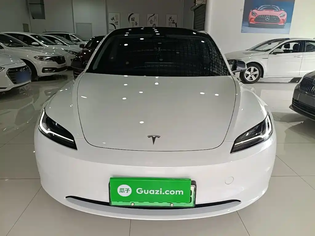 Tesla Model 3 — фото 3
