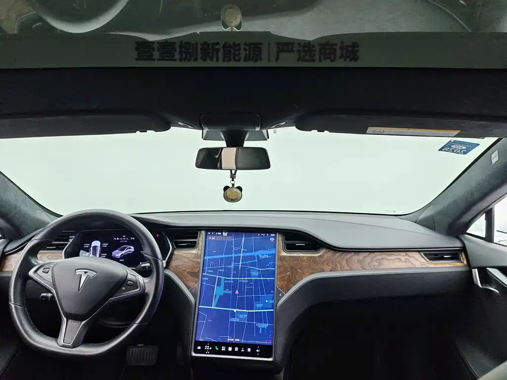 Tesla Model S — фото 3