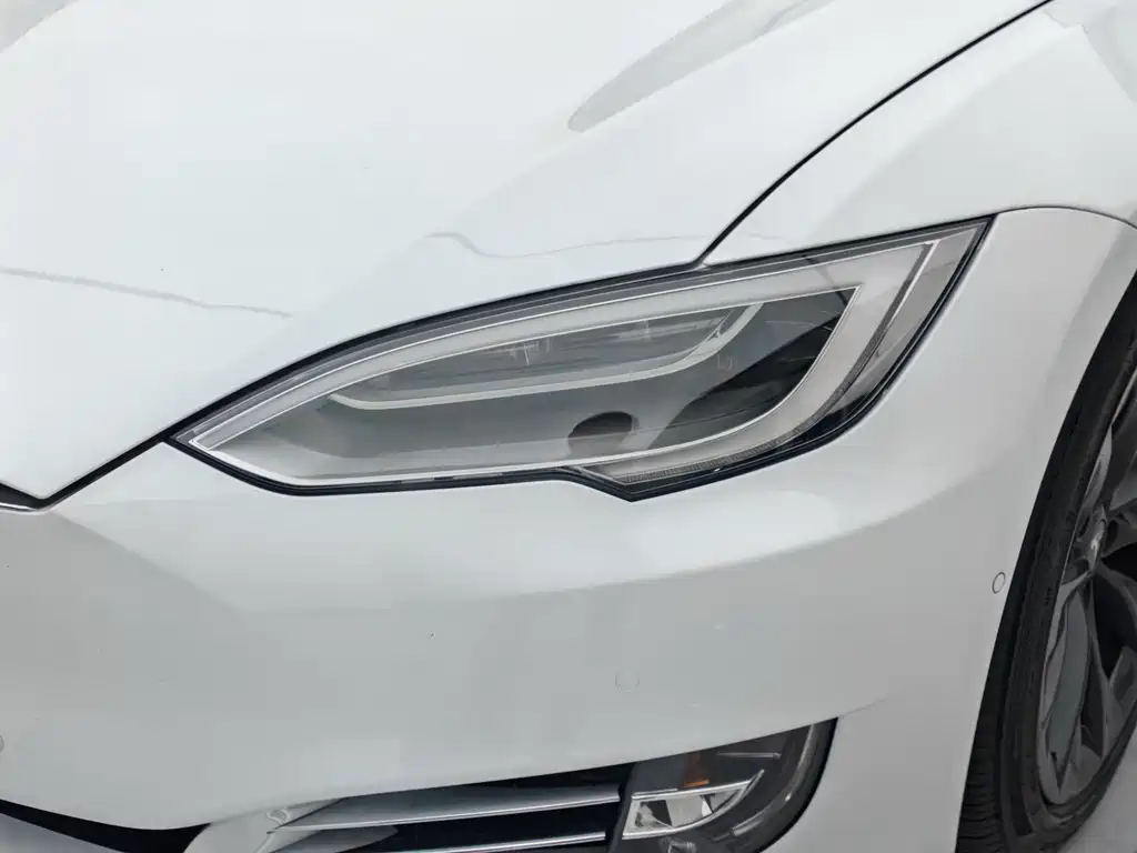 Tesla Model S — фото 6
