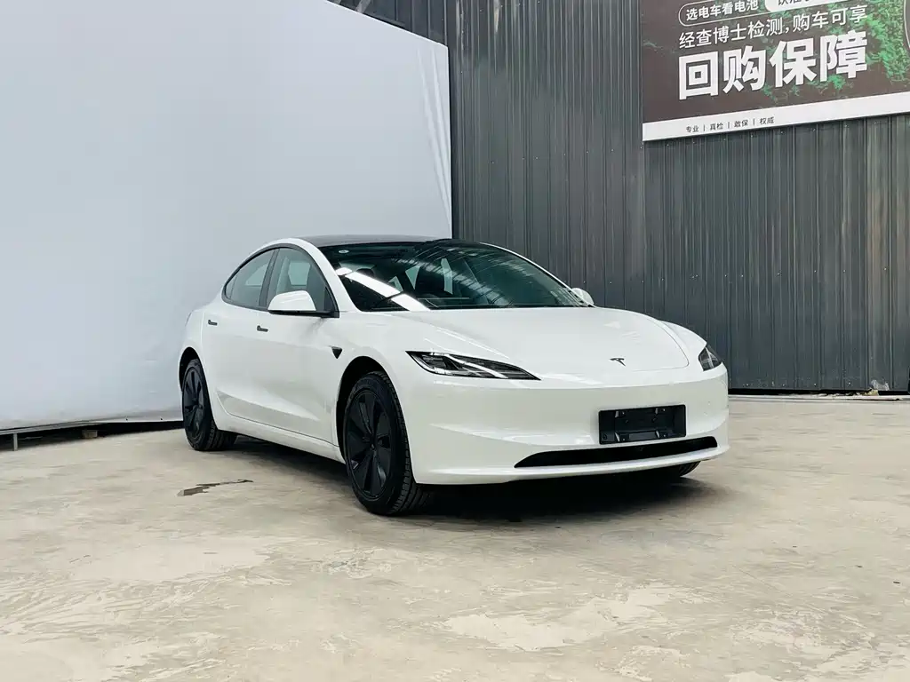 Tesla Model 3 — фото 3
