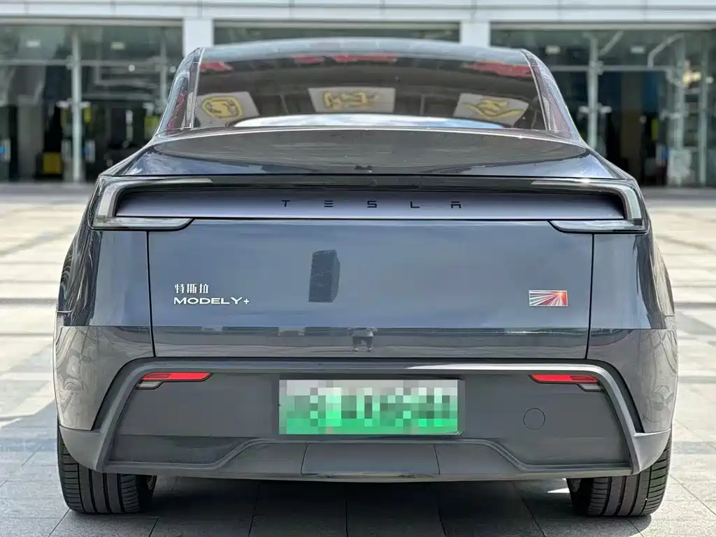 Tesla Model Y — фото 4