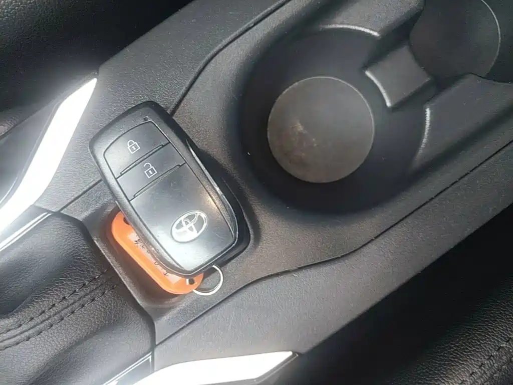Toyota Corolla Cross — фото 21