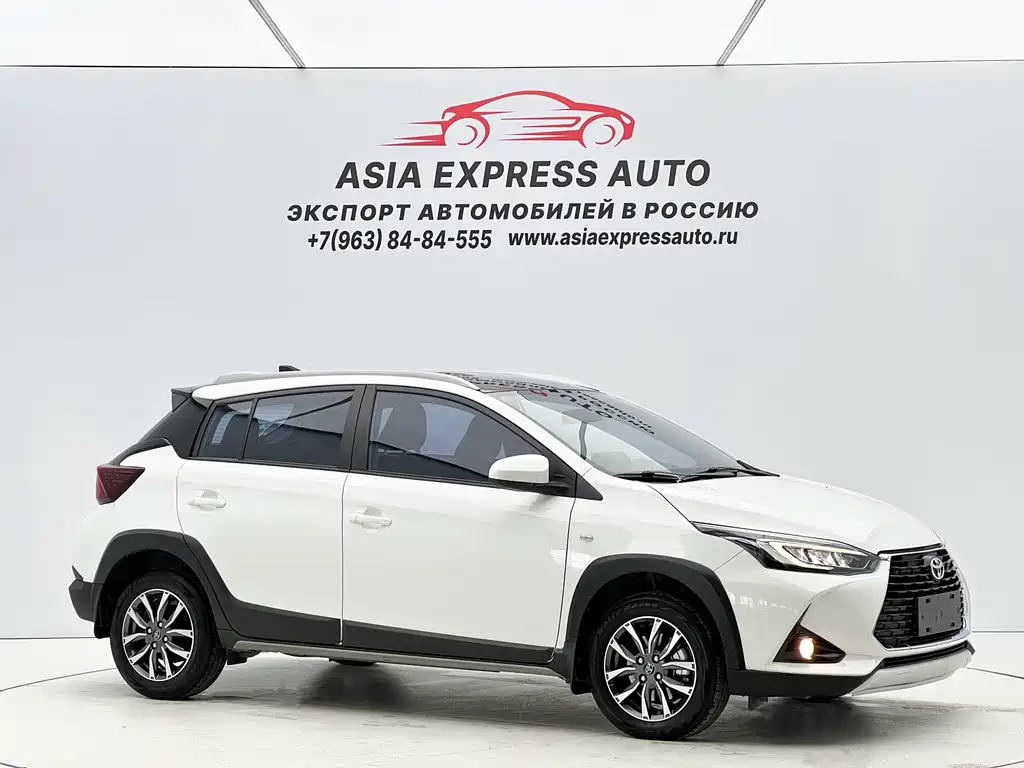 Toyota Yaris L — фото 3