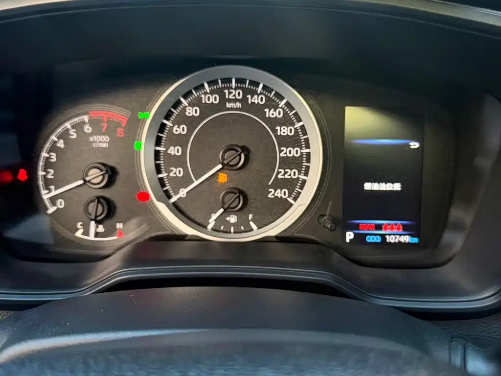 Toyota Corolla — фото 22