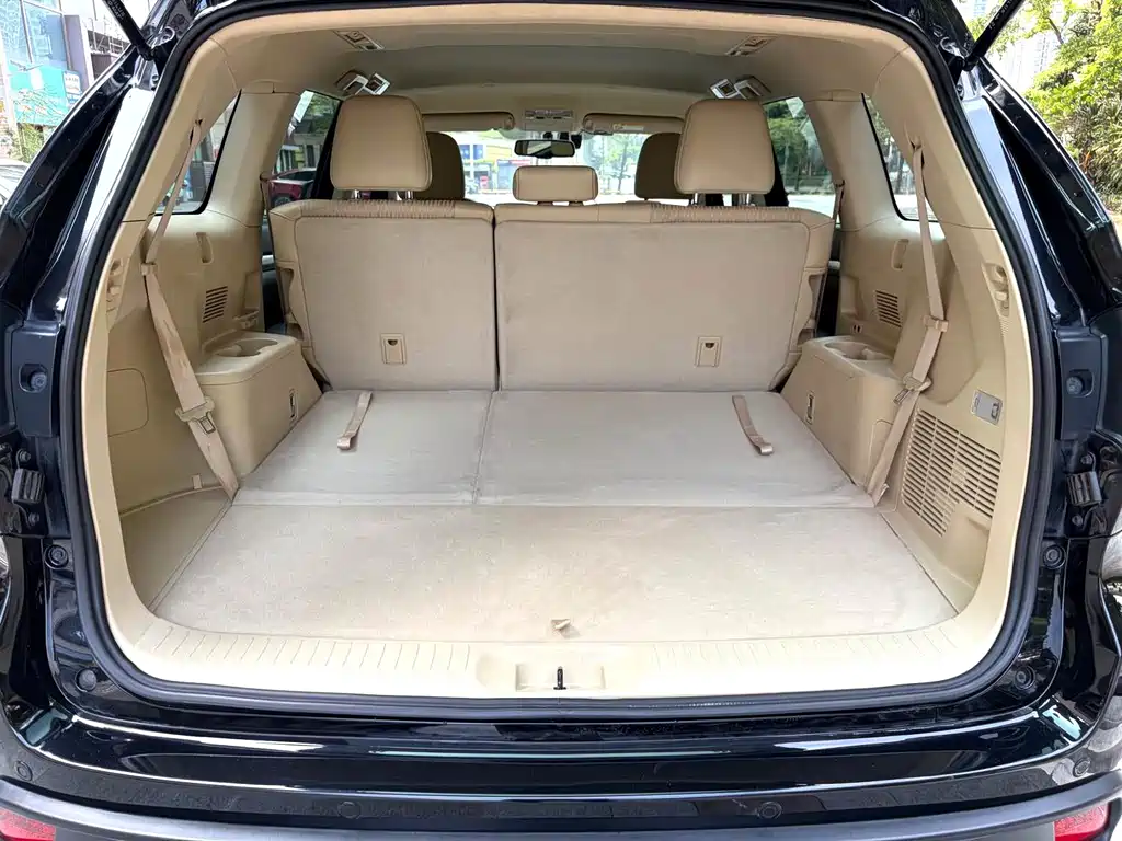 Toyota Highlander — фото 11