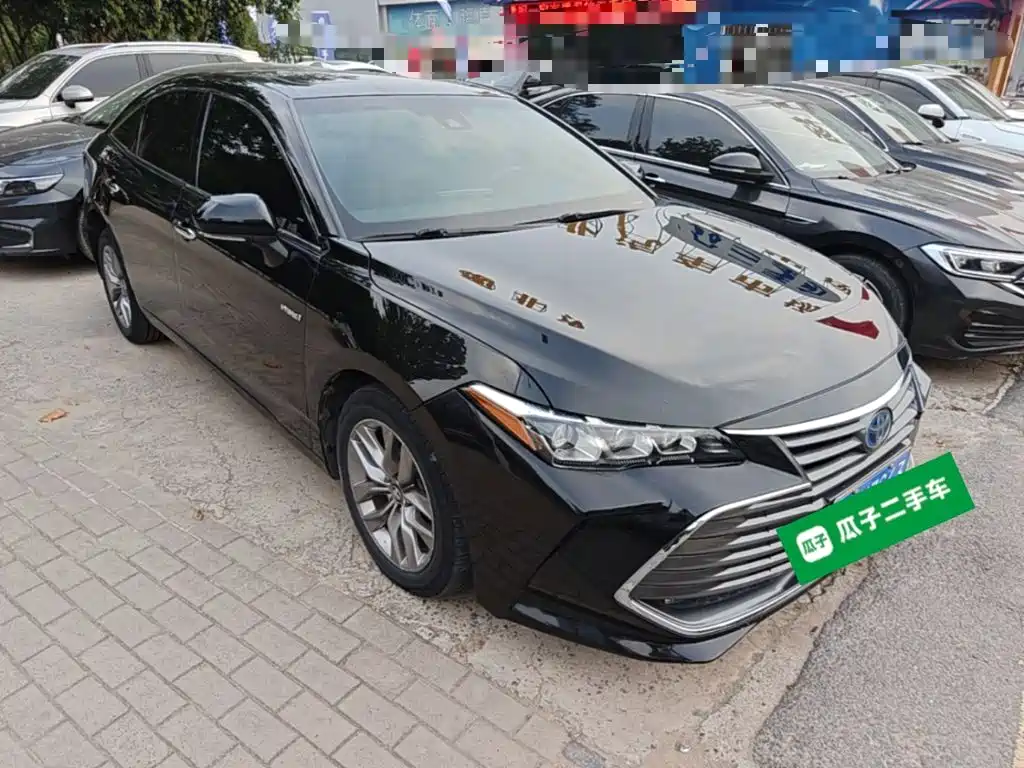 Toyota Avalon — фото 4