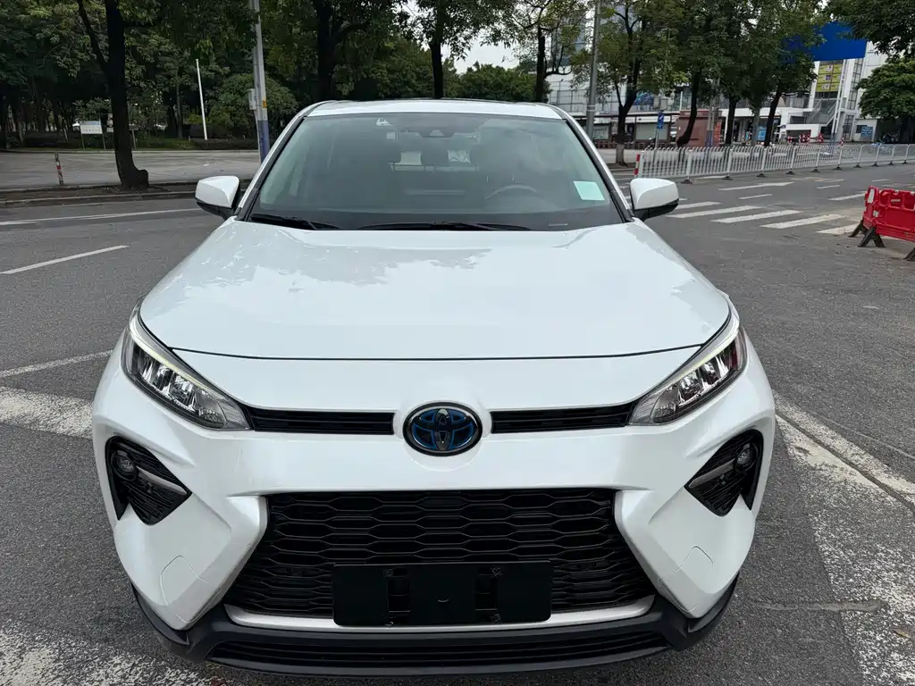 Toyota Wildlander — фото 2