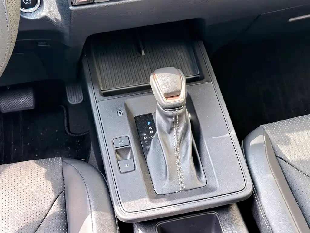 Toyota Corolla Cross — фото 15