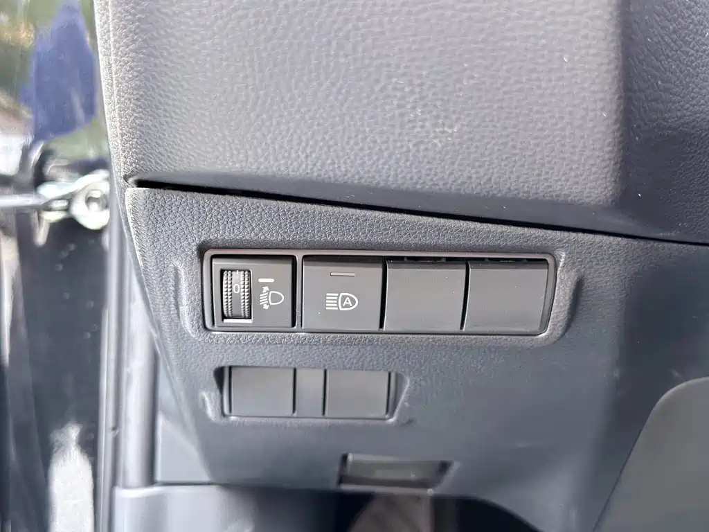 Toyota Corolla Cross — фото 18