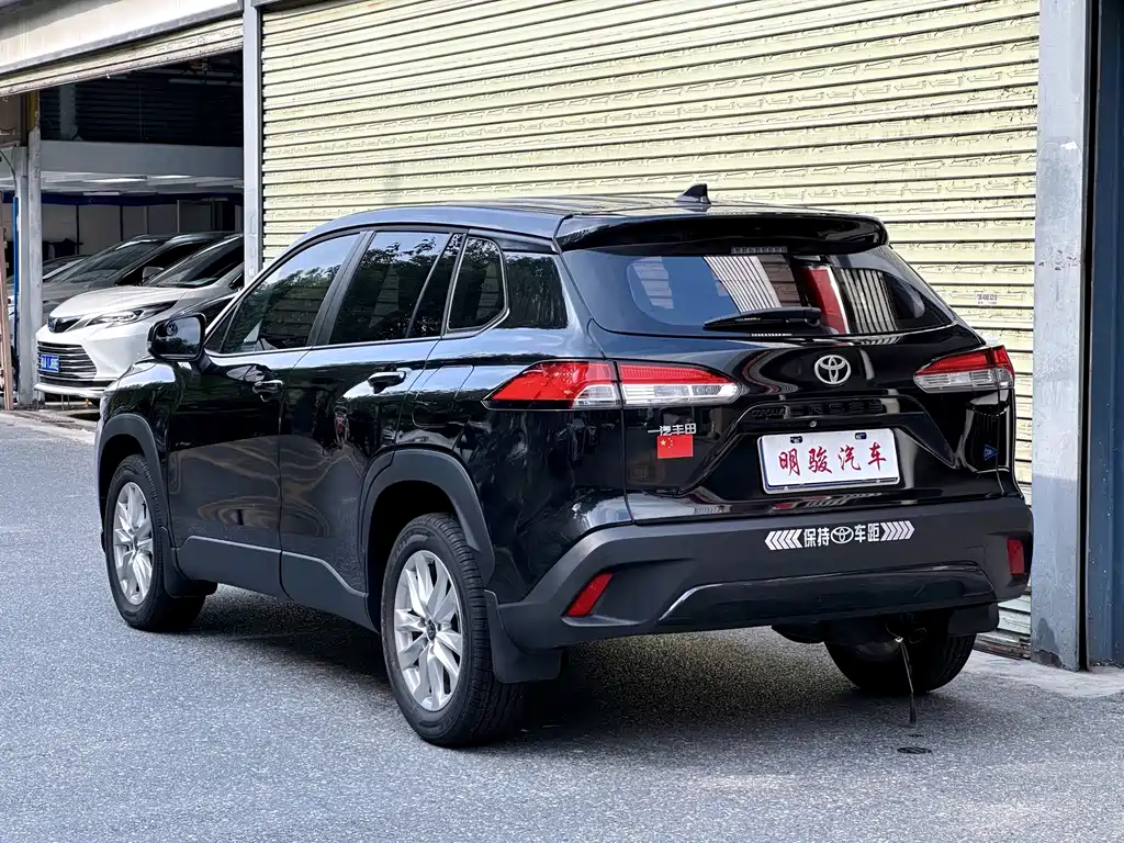 Toyota Corolla Cross — фото 4