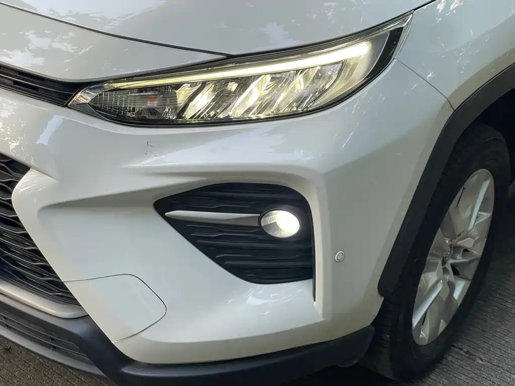 Toyota Wildlander — фото 2