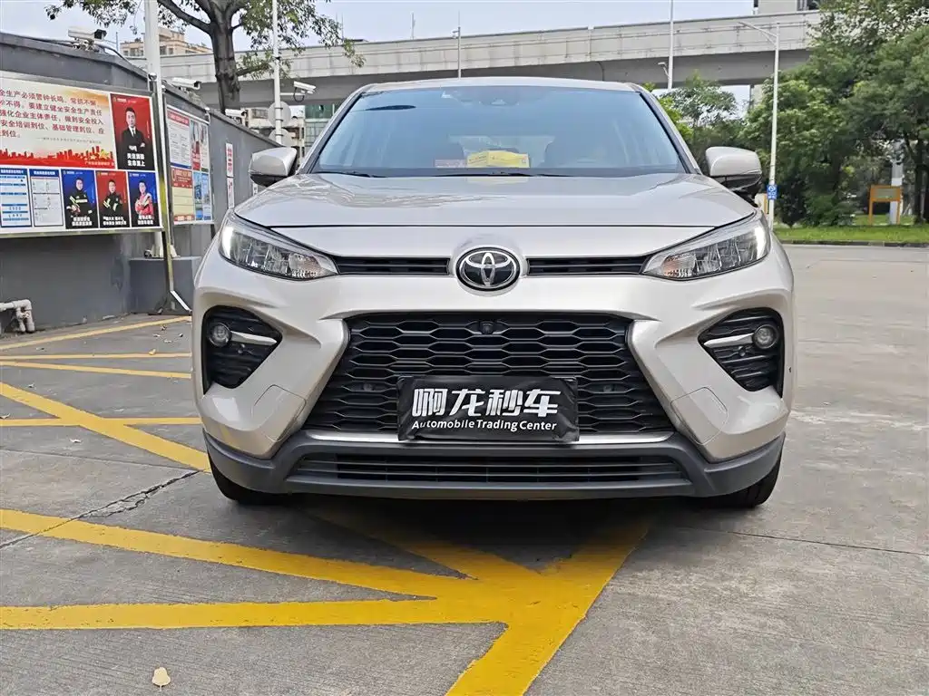 Toyota Wildlander — фото 2