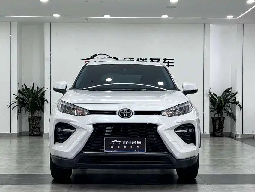 Toyota Wildlander — фото 2