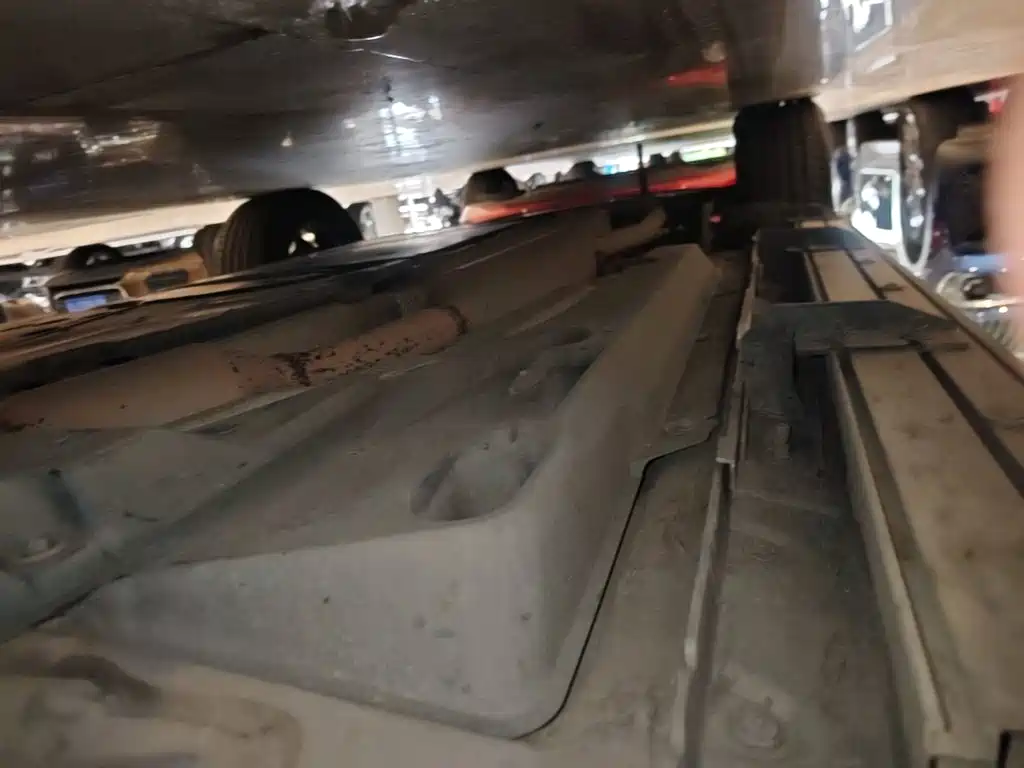 Toyota RAV4 — фото 19
